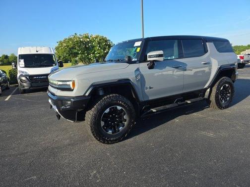 2024 GMC HUMMER EV SUV 2X