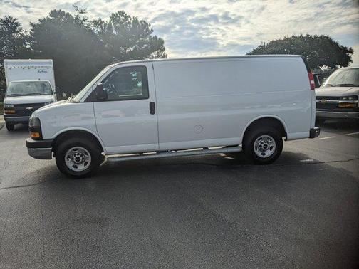 2024 GMC Savana 2500 Work Van