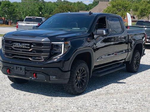 Onyx Black 2023 GMC Sierra 1500 AT4X