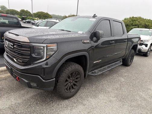 Onyx Black 2023 GMC Sierra 1500 AT4X