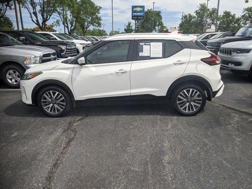 2024 Nissan Kicks SV
