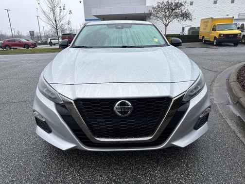 2022 Nissan Altima 2.5 SR