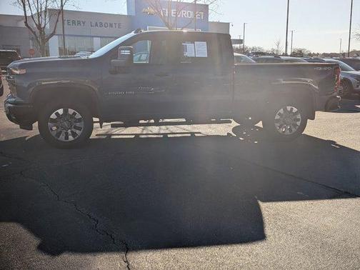 2025 Chevrolet Silverado 2500 Custom