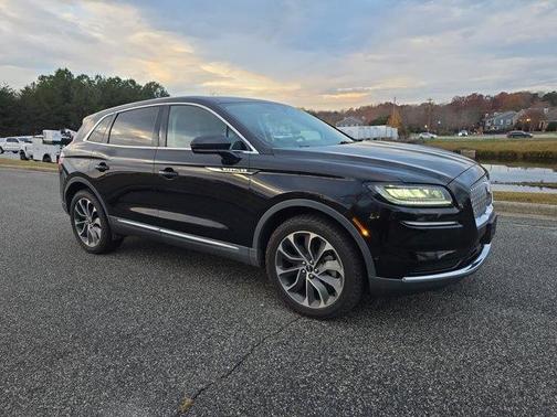 2021 Lincoln Nautilus Reserve