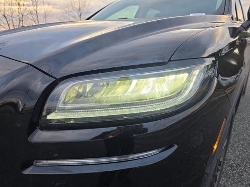 2021 Lincoln Nautilus Reserve