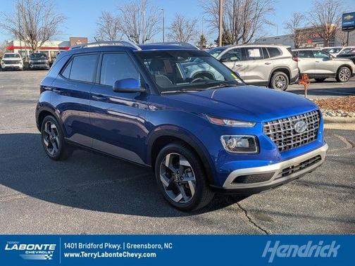 2024 Hyundai VENUE SEL