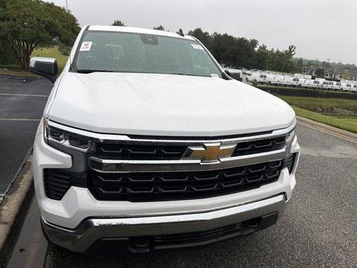 Summit White 2024 Chevrolet Silverado 1500 LT