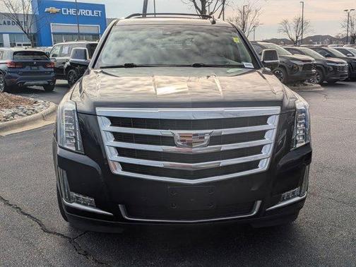 2017 Cadillac Escalade Luxury