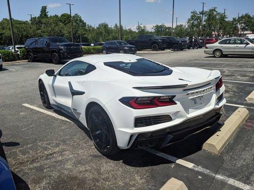 2025 Chevrolet Corvette E-Ray