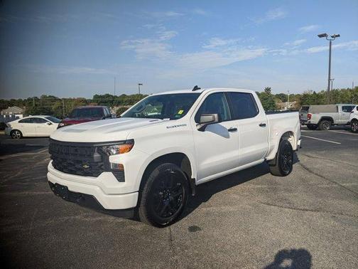 2025 Chevrolet Silverado 1500 Custom