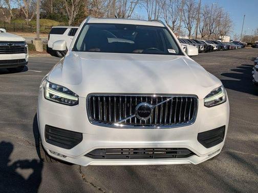 2020 Volvo XC90 T6 Momentum 7 Passenger