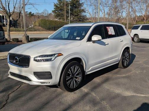 2020 Volvo XC90 T6 Momentum 7 Passenger