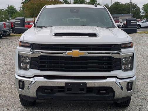 Summit White 2025 Chevrolet Silverado 2500 LT