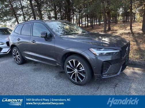 2025 Volvo XC60 B5 Plus