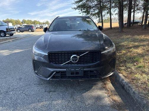 2025 Volvo XC60 B5 Plus