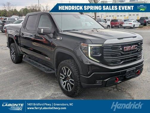 2023 GMC Sierra 1500 AT4