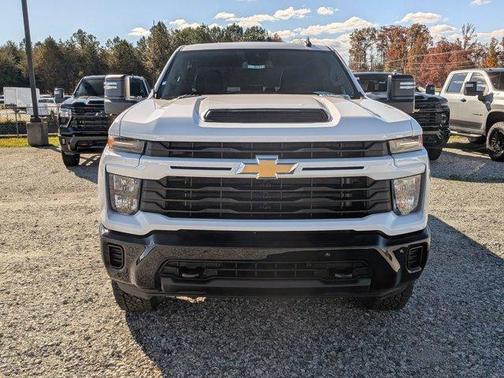 2026 Chevrolet Silverado 2500 Custom