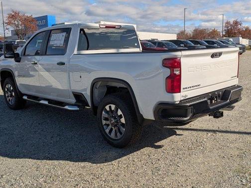 2026 Chevrolet Silverado 2500 Custom