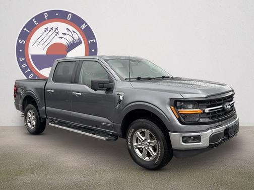 CARBONIZED GRAY METALLIC 2024 Ford F-150 XLT Truck