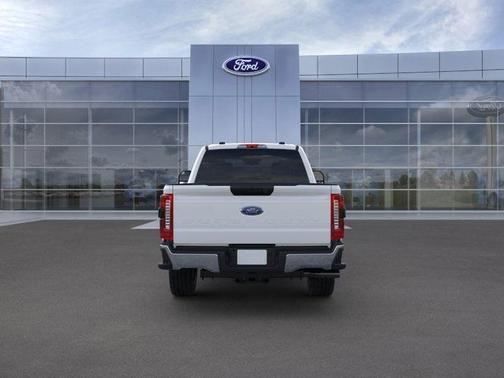 2025 Ford F-250 XLT