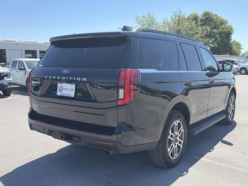 AGATE BLACK METALLIC 2025 Ford Expedition ACTIVE