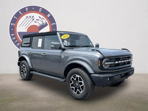 2023 Ford Bronco Outer Banks