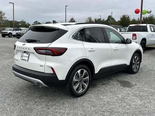 2025 Ford Escape Platinum