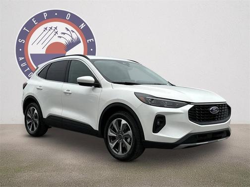2025 Ford Escape Platinum