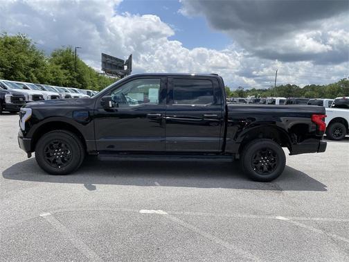 2025 Ford F-150 Lightning XLT