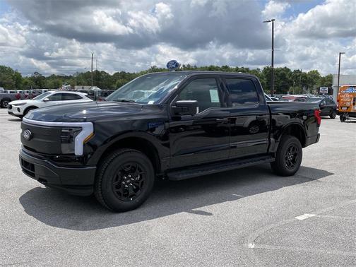 2025 Ford F-150 Lightning XLT
