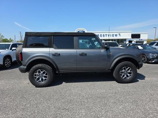 CARBONIZED GRAY METALLIC 2022 Ford Bronco BADLANDS