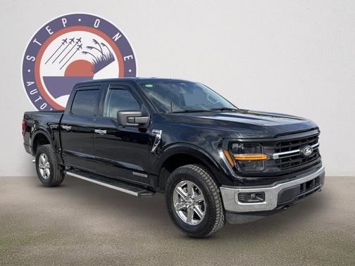 AGATE BLACK METALLIC 2024 Ford F-150 XLT Truck