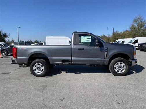2025 Ford F-250 XLT