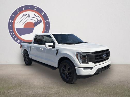 STAR WHITE METALLIC TRICOAT 2023 Ford F-150 LARIAT Truck