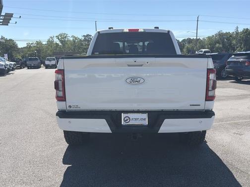 STAR WHITE METALLIC TRICOAT 2022 Ford F-150 LARIAT