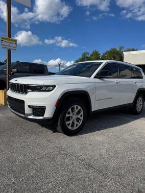 Bright White Clearcoat 2023 Jeep Grand Cherokee L Limited
