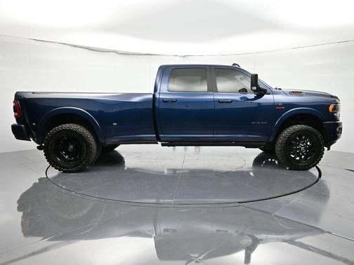 2022 RAM 3500 Limited Crew Cab 4x4 8' Box