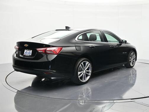 Mosaic Black Metallic 2024 Chevrolet Malibu FWD 2LT