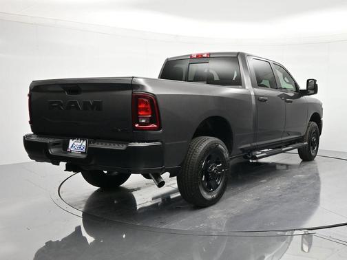2026 RAM 3500 Tradesman Crew Cab 4x4 6'4' Box