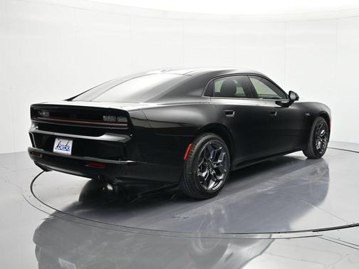 Diamond Black Crystal Pearlcoat 2026 Dodge Charger R/T