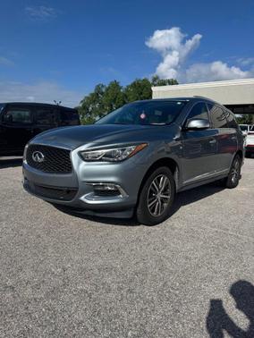 2017 INFINITI QX60 Base