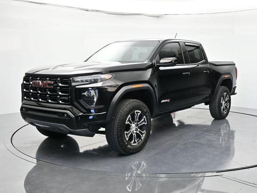 2024 GMC Canyon AT4