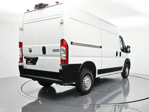 2025 RAM ProMaster 2500 Tradesman