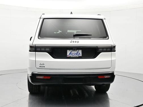 2026 Jeep Grand Wagoneer 4x4