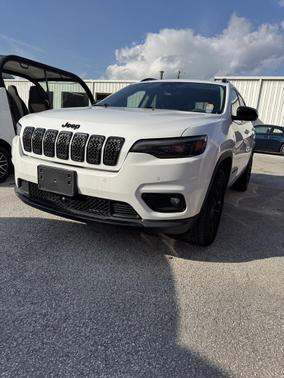 2023 Jeep Cherokee Altitude