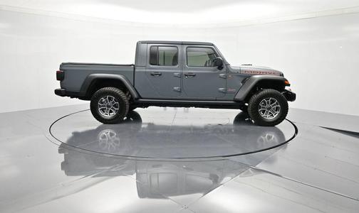 2026 Jeep Gladiator Mojave 4x4