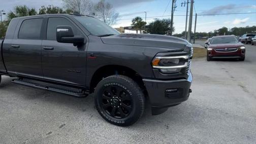 2024 RAM 2500 Laramie Crew Cab 4x4 6'4' Box