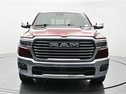 Delmonico Red Pearlcoat 2025 RAM 1500 Laramie