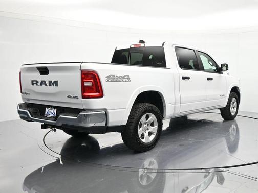 Bright White Clearcoat 2025 RAM 1500 Big Horn/Lone Star