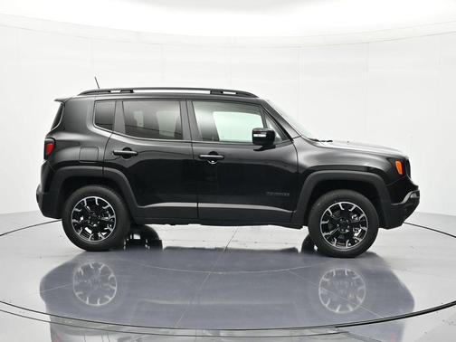 Black Clearcoat 2023 Jeep Renegade Upland